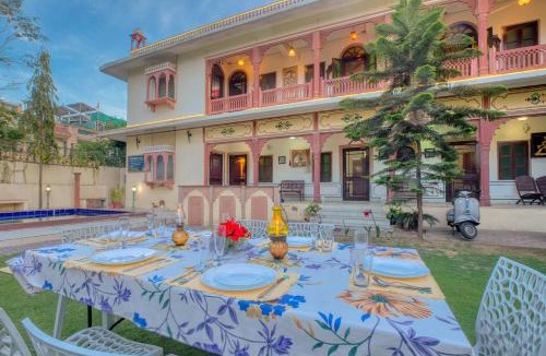Paschim Vihar House | Ikshana Boutique