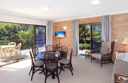 Mooloolaba Apartment | Illawong 4 - 2 Bedroom Unit just opposite the Beach