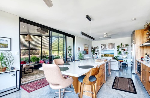 Venus Bay Villa | Impressive, Eco-Friendly Designer Rental with Pool for Bird Watchers and Ocean Enthusiasts in Venus Bay, Australia