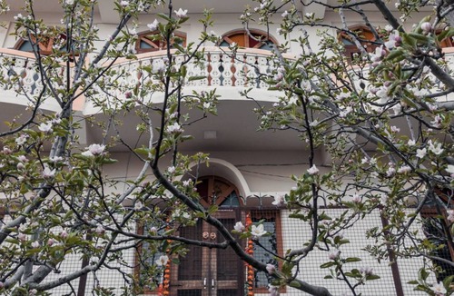 Kalpa House | Motel ∙ 8 guests