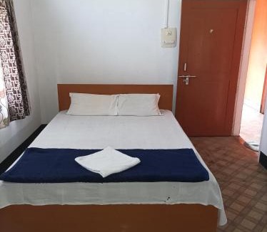 Sualkuchi House | kirtti inn single rooms