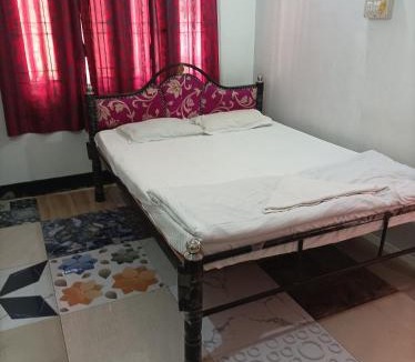 Sualkuchi House | kirtti inn single rooms