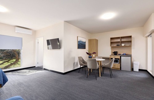 Inala Hotel | Inala Hotel