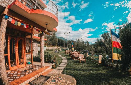 Jagatsukh Hostel | indian backpackers hostel