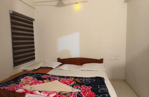 East Nada Apartment | Indraneelam Inn