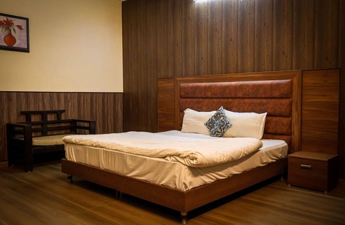 Bullawala Hotel | Indulge in the ultimate retreat, where paradise awaits you at every turn.