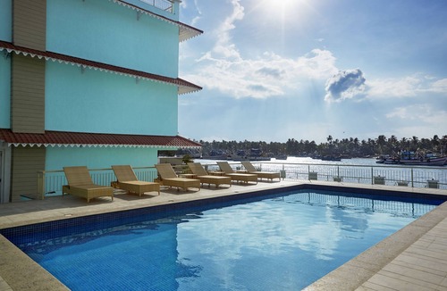 Velim Hotel | Indy Waterfront Resort