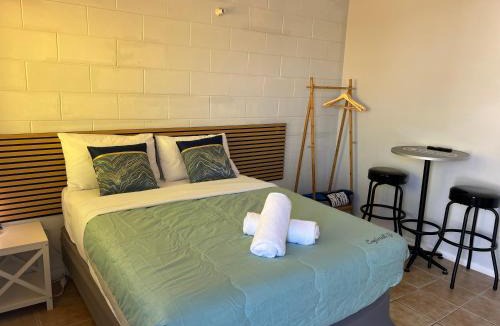 Innisfail Hotel | Innisfail Riverfront Motel