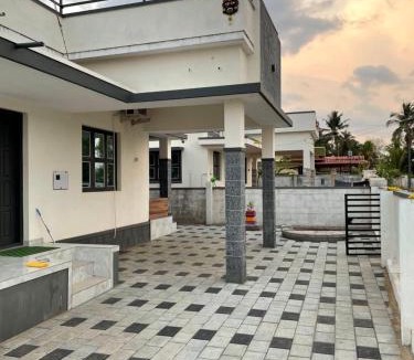 Inna Villa | Iraj Arunetra