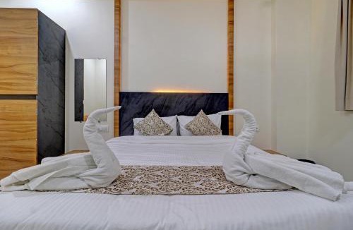 Airoli Hotel | Ivory Suites
