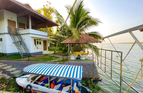 Perumbalam House | Jai Lake House by Granary Stays