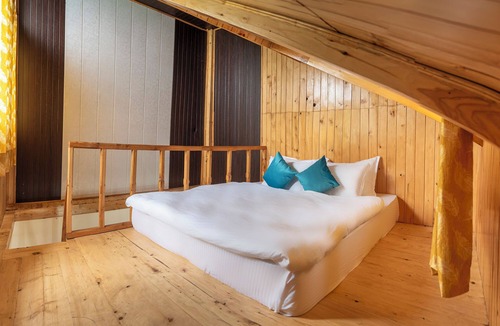 Shoja Hotel | Jalori Hills