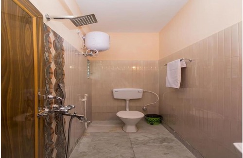 Mukundapur House | Jams Guest House