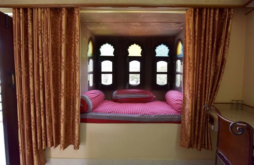 Gulab Sagar House | Jee Ri Haveli - View of Gulab Sagar Lake & Mehrangarh Fort.