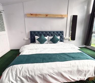 Banjar Cabin | jibhihomesteadcabin