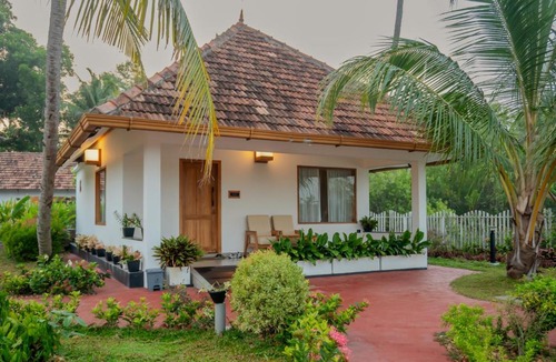 Chirayinkil Villa | Kaayal Luxury Villa Varkala Private Lakefront Retreat