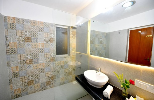 Bharatpur Hotel | Kadamb Kunj Resort - Bharatpur