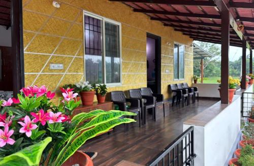 Mudigere House | Kadugadde Homestays - Near to Ettina Bhuja trekking