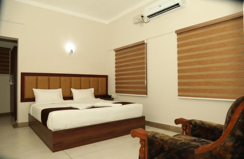 Guruvayur Hotel | Kalathil Kshetra Inn
