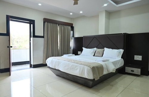 Mavalli Hotel | Kamath Yatri Nivas Plus