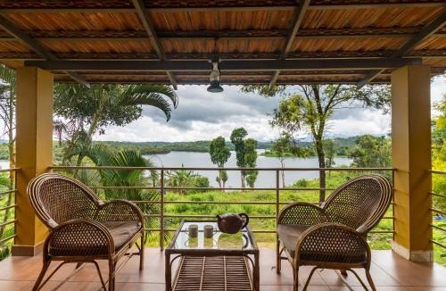 Vazhavatta Hotel | Karapuzha Village Resort