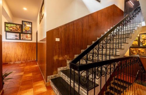 Kumily Hotel | KararGardens