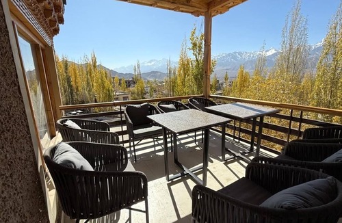 Leh Hotel | Kashi Ganga Inn