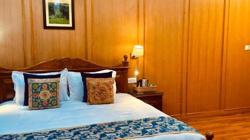 Nishat-Shalimar Hotel | Kashmir Mahal Resorts