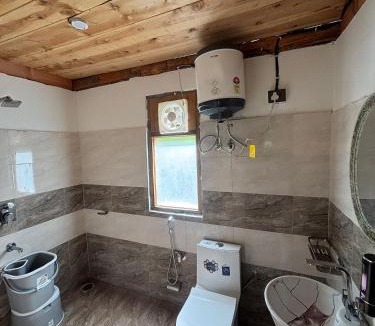 Shangarh House | Kath Kuni Cafe & Stay Shangarh