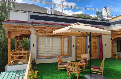 She House | Kaya Guest House