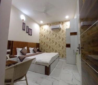 Ludhiana Hotel | KG Residency