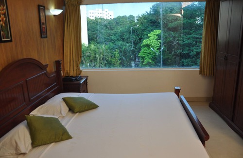 Egmore Hotel | Kings Hotel Egmore