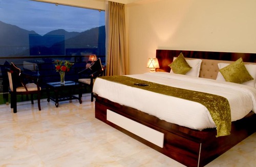 Salogra Bed & Breakfast | Kitchen King