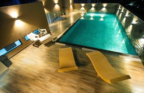 Thampanoor Hotel | Kkm International