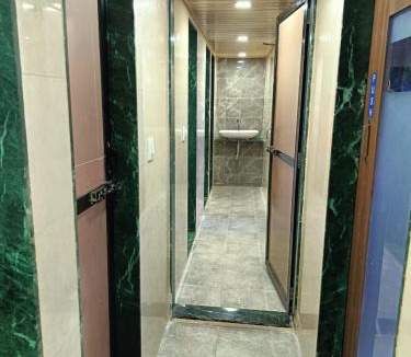 Jogeshwari East Hostel | Kohinoor Dormitory