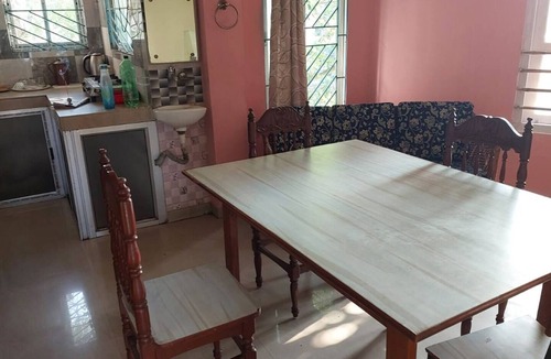 Sualkuchi Bed & Breakfast | Konwer's Home Stay