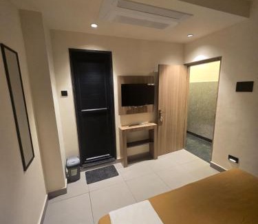 Vellore Hotel | KOONA RESIDENCY