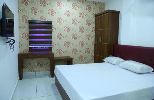 Alwaye Hotel | Kurianplackal Residency
