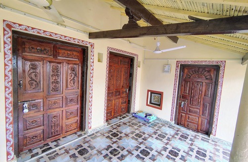 Dholavira Bed & Breakfast | Kutchi Niwas Homestay Dholavira
