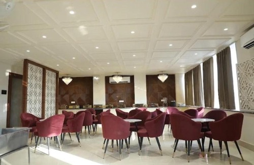Rohtak Hotel | La Falcon Hotel