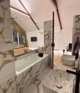 Murud House | La Vida Villa