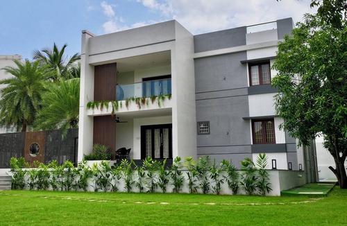 Krishna Karanai Villa | Lacoast Villa - Pool, Pickleball and Beach View