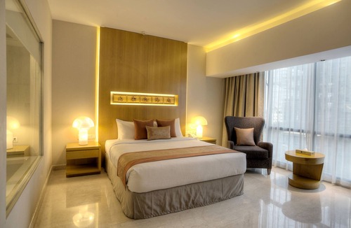 Banani Hotel | Lakeshore Banani