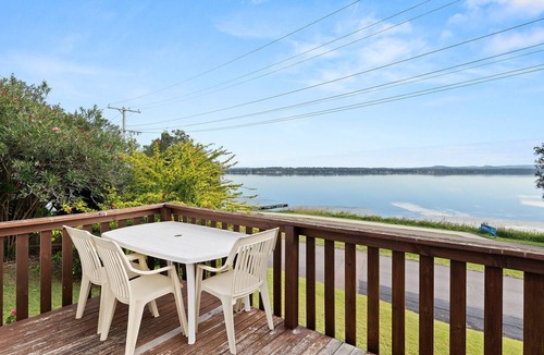 Toukley House | Lakeside Cottage Escape - Peaceful Stay with Scenic Lake Views