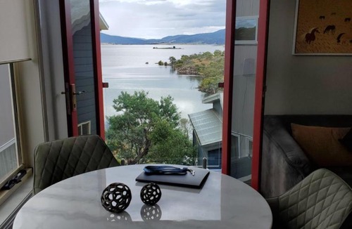 East Jindabyne Apartment | Lakeside Studio