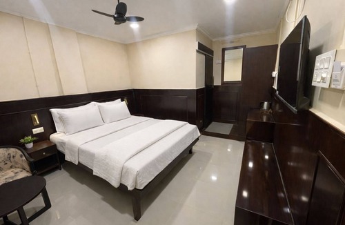 Nagaon House | Landmark Inn