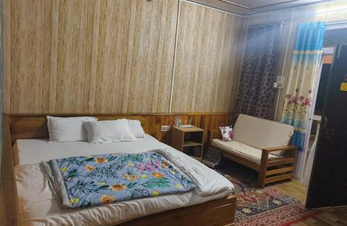 Bomdila Resort | Lanying Riverview Homestay