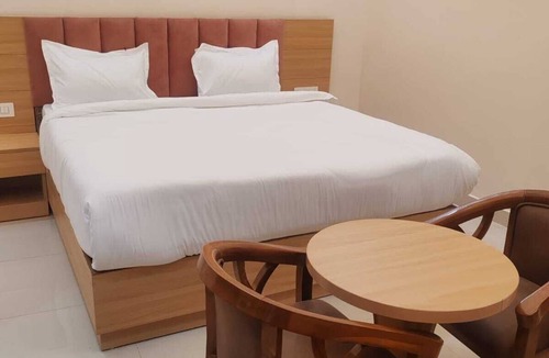 Barsana Hotel | Laxmi Seva Sadan Laxmi Hotel