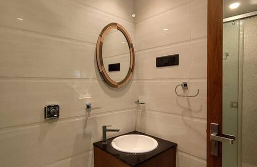 Chendhare Villa | Leisurely Clair De Lune 2BHK pvt jacuzzi, Alibaug
