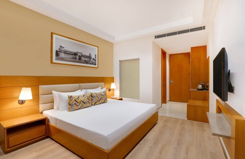 Agra Hotel | Lemon Tree Hotel Agra